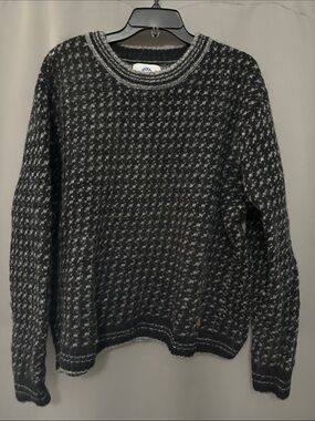 Authentic Iceland Wool Houndstooth Sweater